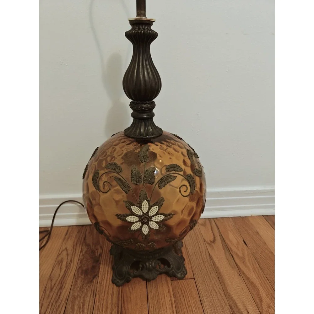 Mid Century Modern Amber Round Glass Table Lamp Leaf Floral Appliqué It Works
